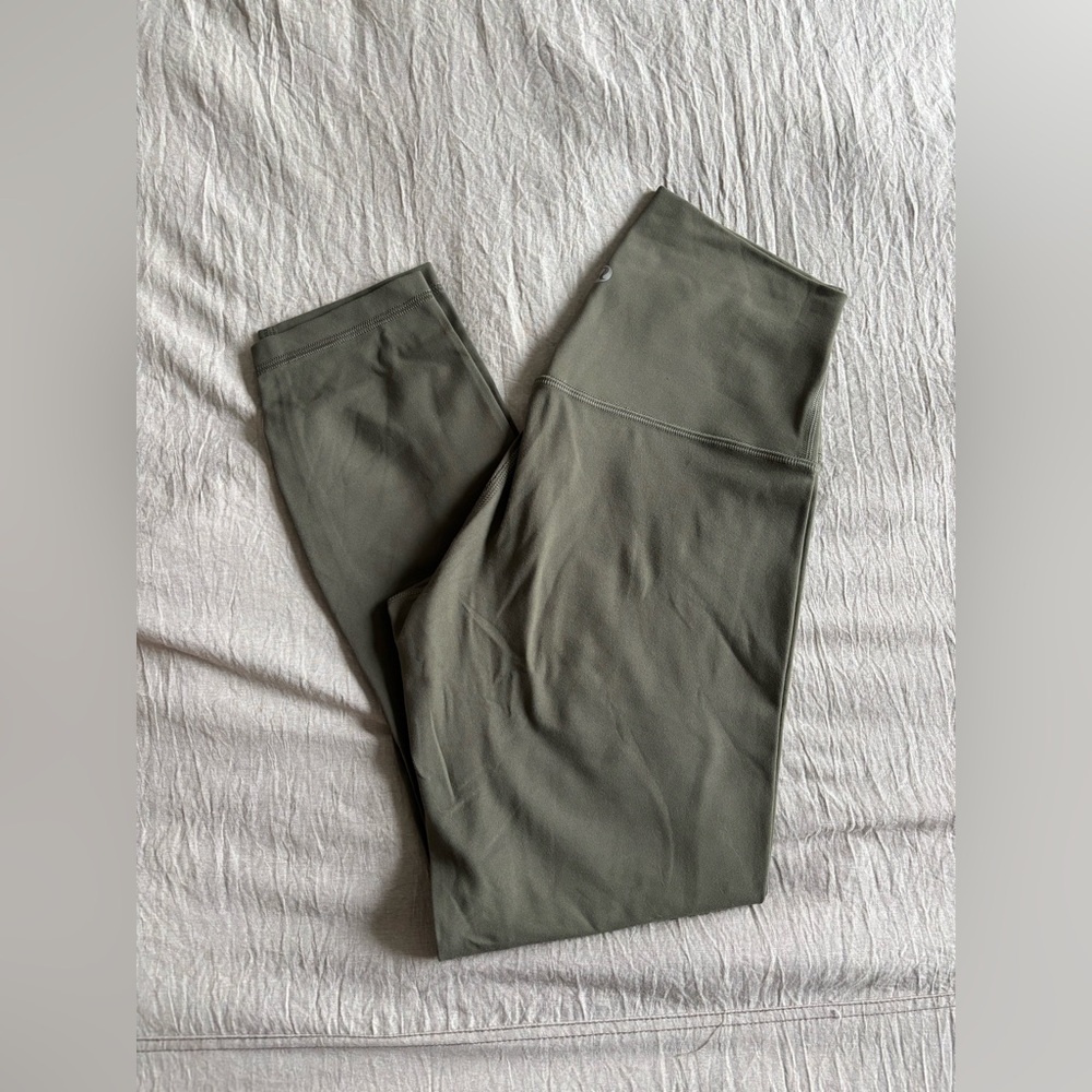 Lululemon 23” align Leggings